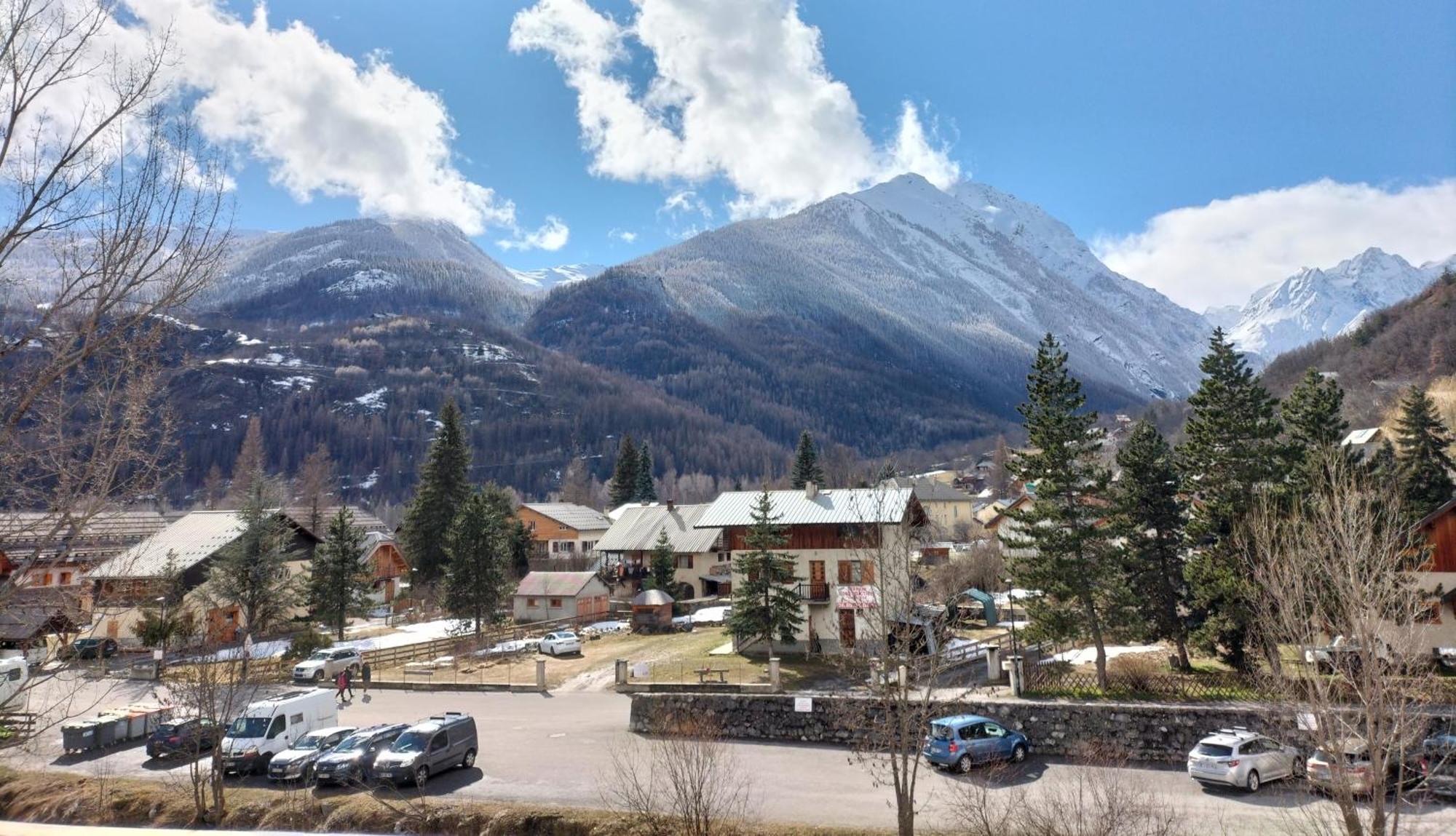 A Decouvrir Joli Petit Appart Au Coeur Du Village Vallouise Exterior foto